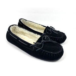 Minnetonka Cally Womens Size 12 N Narrow Black Suede Slip On Moccasins Slippers